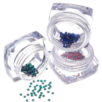 Стразы Чехия с огранкой,в баночке 100шт (в ассорт.) 